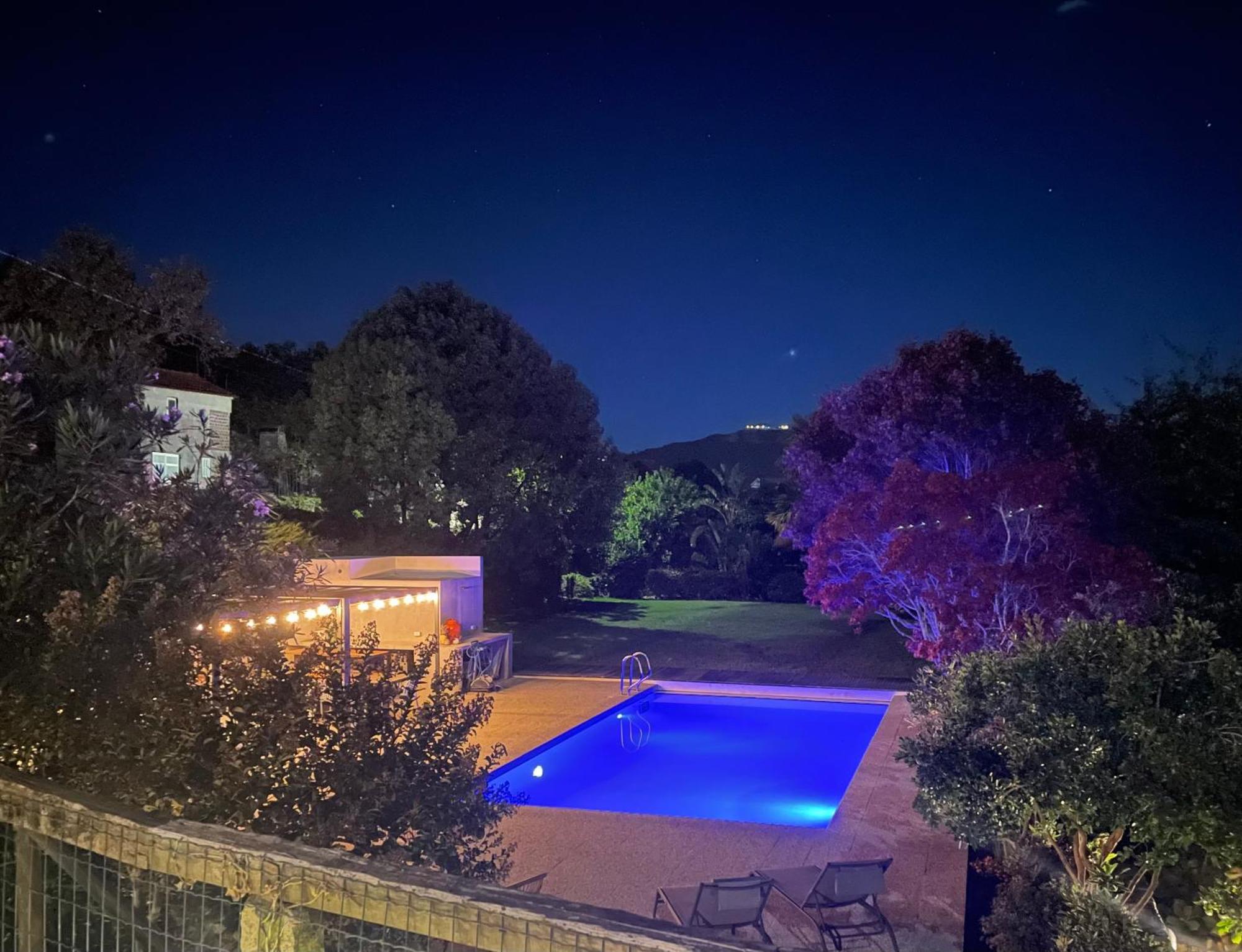 The Quixote House Bed & Breakfast Каминя Екстериор снимка