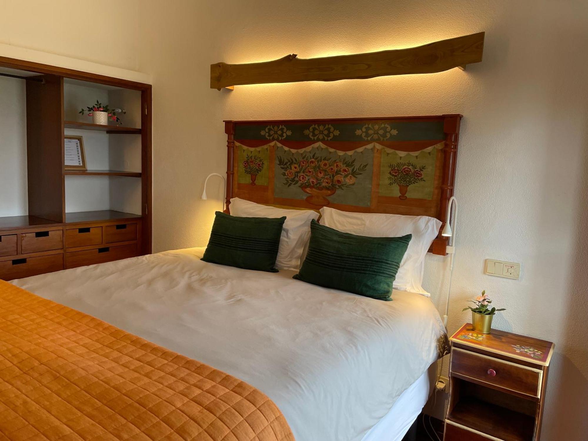 The Quixote House Bed & Breakfast Каминя Екстериор снимка