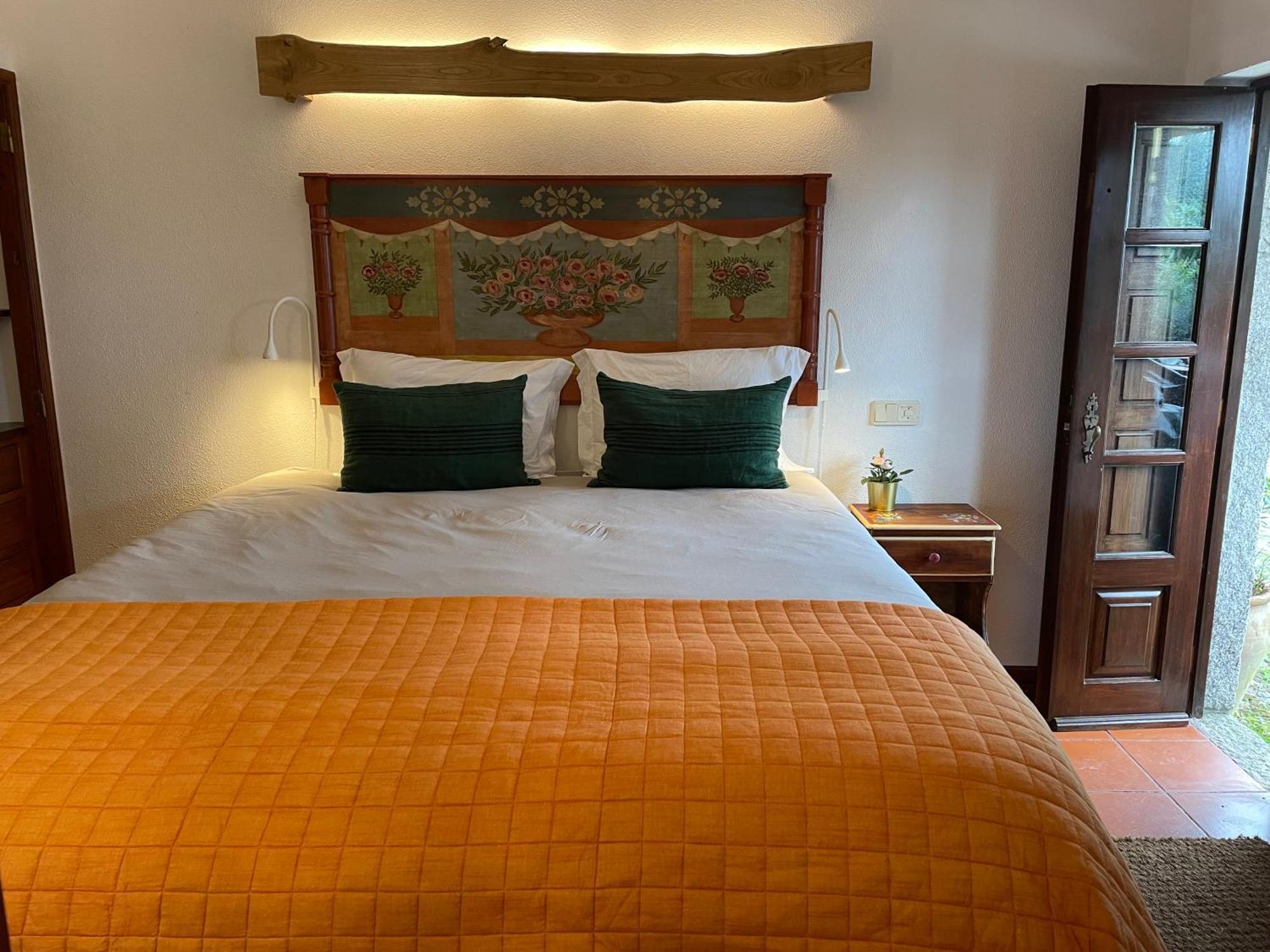 The Quixote House Bed & Breakfast Каминя Екстериор снимка