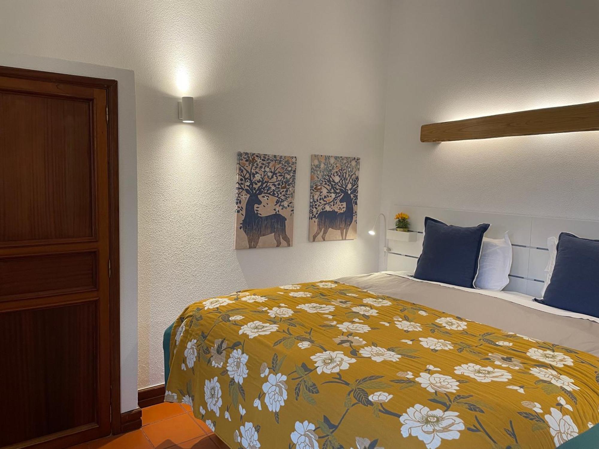 The Quixote House Bed & Breakfast Каминя Екстериор снимка